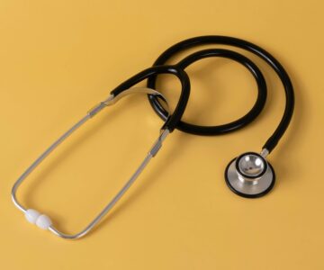 Élections municipales : les pistes des maires de France pour lutter contre les déserts médicaux