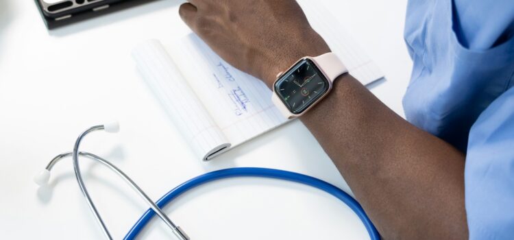 « L’exercice collectif est l’avenir » : les maires face aux déserts médicaux